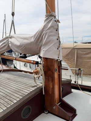 Nieuwe mast voor Vollenhovense Bol